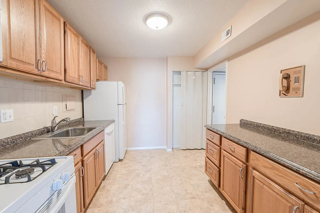Building Photo - 1836 Metzerott Rd #609