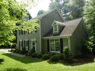 2604 Night Owl Ct, Pfafftown, NC 27040