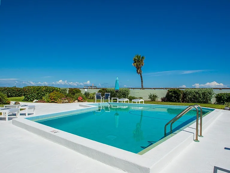 4049 Ocean Dr #204 — Photo 24
