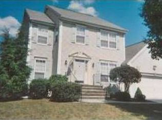 43 Strawberry Hill Rd, Branchburg, NJ 08876