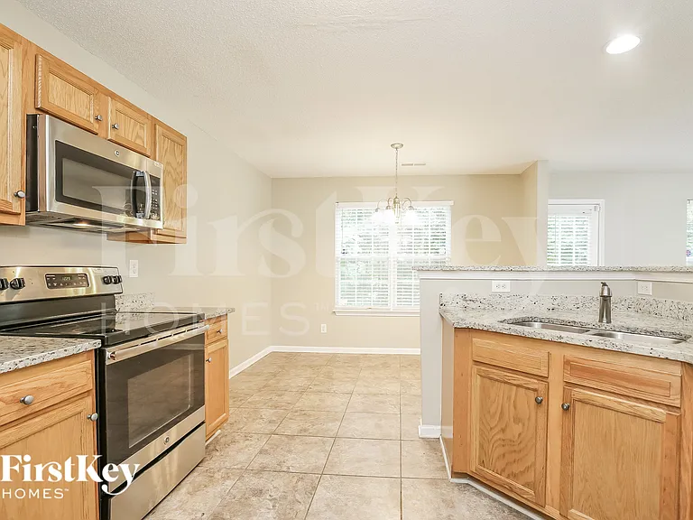 4708 Mallard Creek Dr — Photo 7