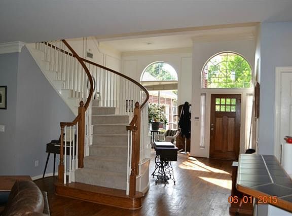 4th image of 2719 Creek Crossing Dr