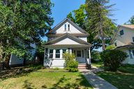 photo property thumbnail