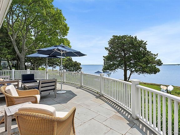 4th image of 1497 Peconic Bay Boulevard