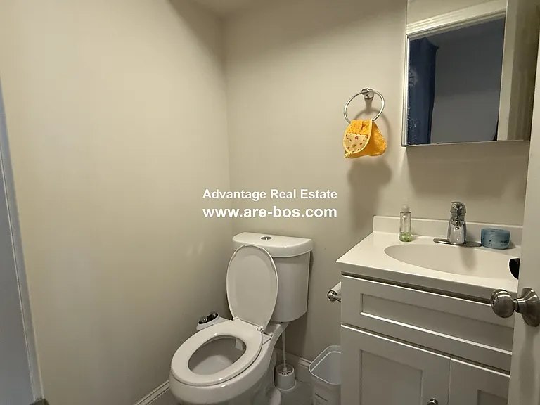 260 Salem St #1 — Photo 17