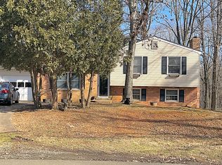6737 Settlers Ridge Rd, Warrenton, VA 20187