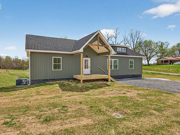 3rd image of 282 Dyer Ridge Rd