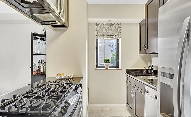 Rented by William Raveis Real Estate | media 23