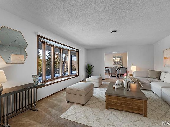 3rd image of 3809 Carolewood Dr