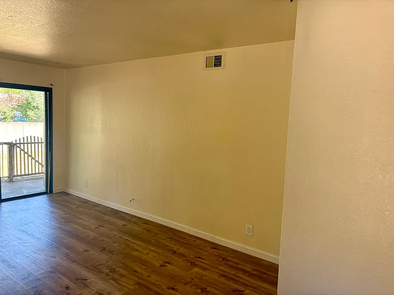720 Sunrise Ave #41 — Photo 8