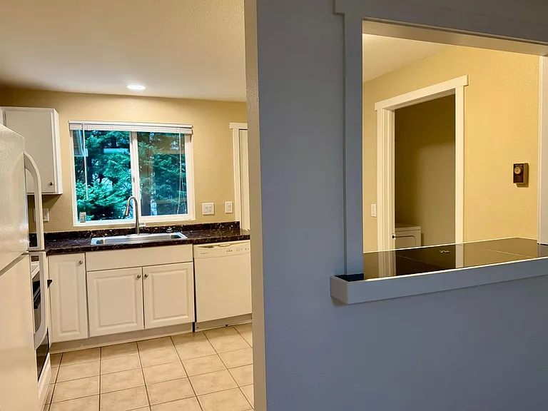 79X Four Plex — Photo 8