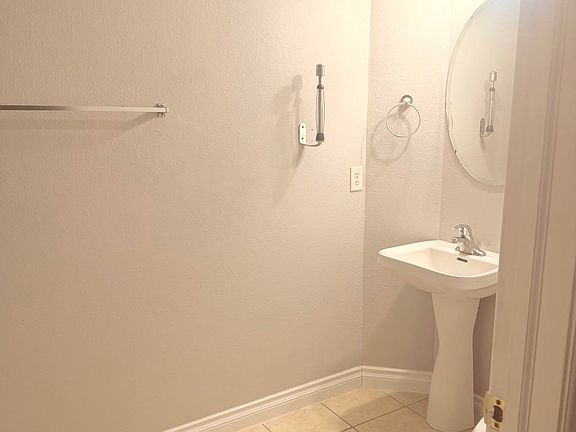 5th image of 6405 Triple Crown Ln