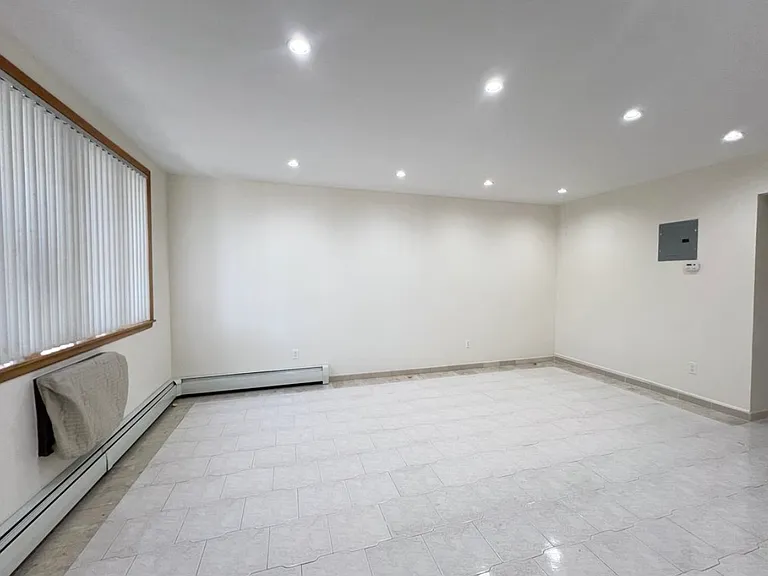 1643 Dahill Rd #1 — Photo 1