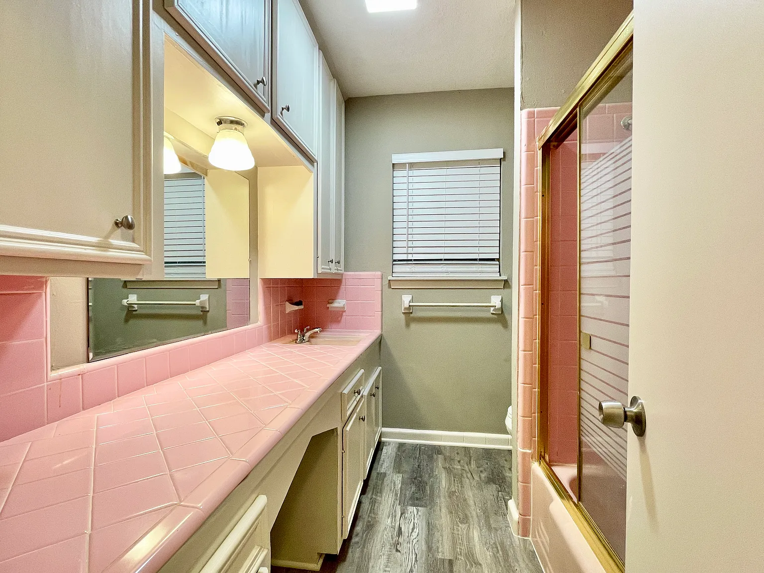5 bed, 1700 sqft, $2,050 — Photo 3