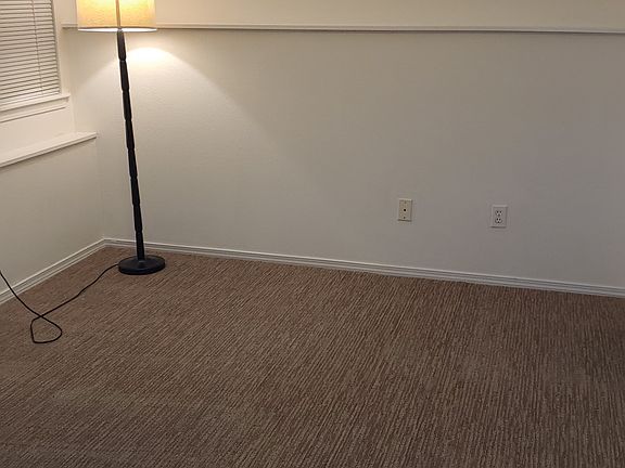 5th image of 1419 N Northgate Way #C
