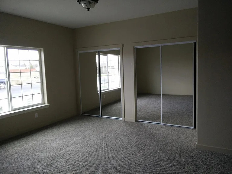 157 NW Maria St #1 — Photo 10