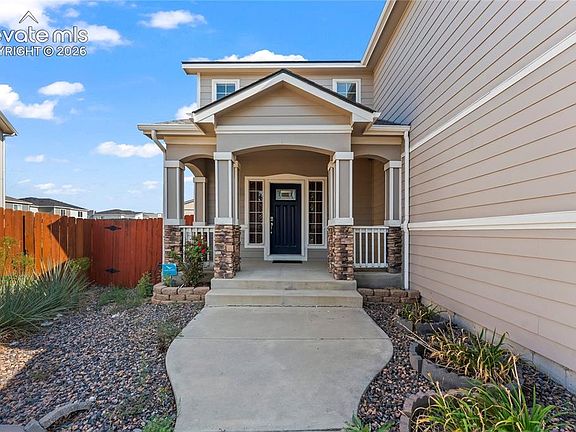 2nd image of 2483 Majestic Plains Ct