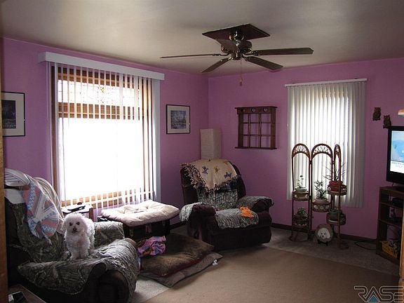 2nd image of 607 N Cedar St