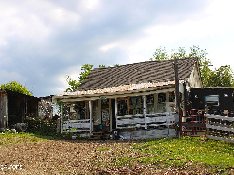 1st image of 212 Belle Brook Rd