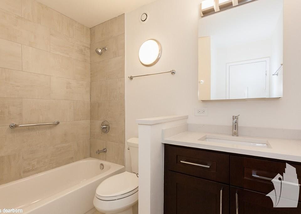 1st image of 600 S Dearborn St #1421