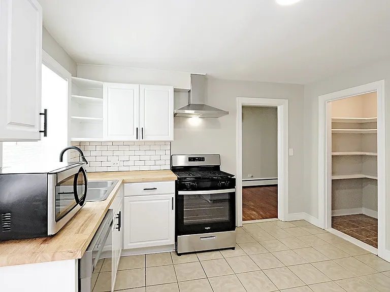 2525 Woodland Dr #A — Photo 4