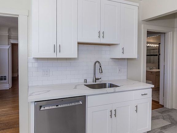 4th image of 5 Danvers St #0