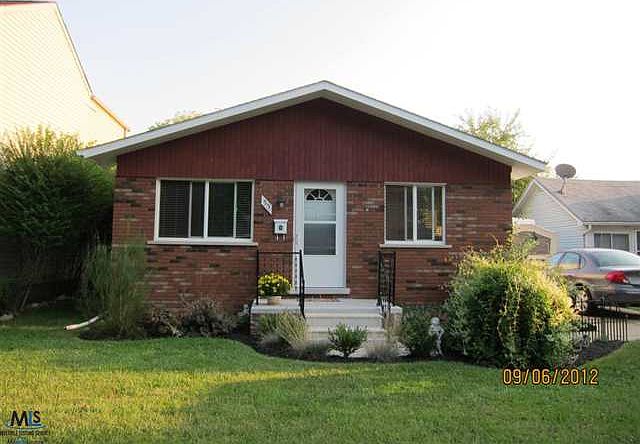 1st image of 55 Englewood St