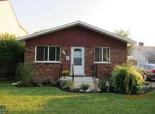 55 Englewood St, Mount Clemens, MI 48043