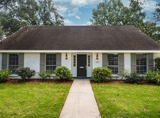 209 Nelson Dr, River Ridge, LA 70123