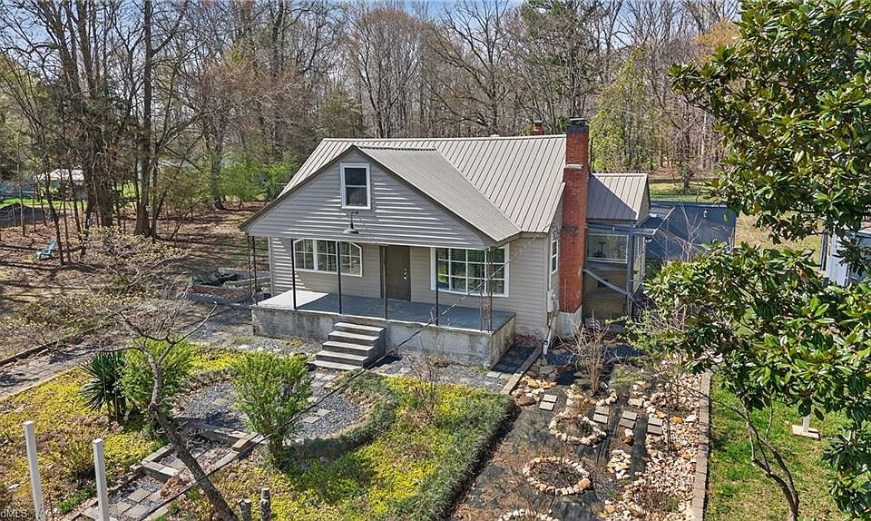 1st image of 1312 Mack Rd