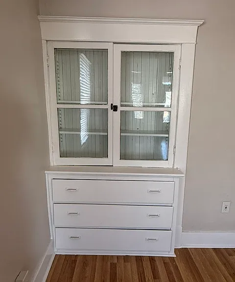 Original Built-in Cabinet