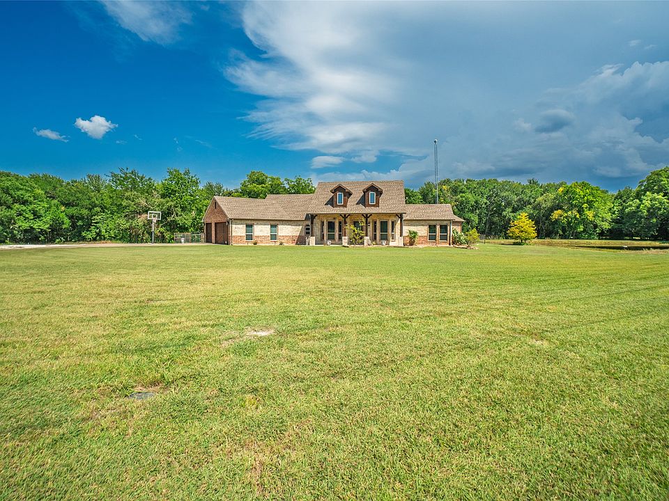 1st image of 239 County Road 4105