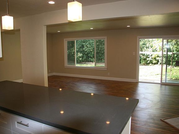 3rd image of 2120 Lopez Dr