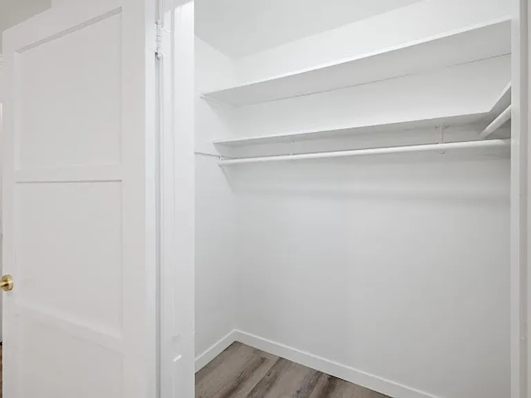 717 E Medio St — Photo 5