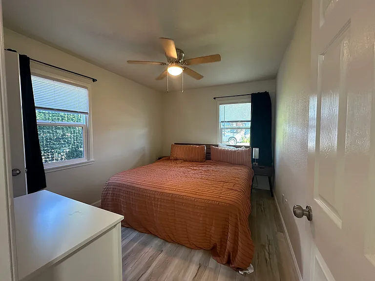 524 B St — Photo 10