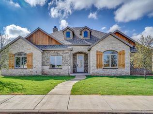 611 N 10th St, Wolfforth, TX 79382