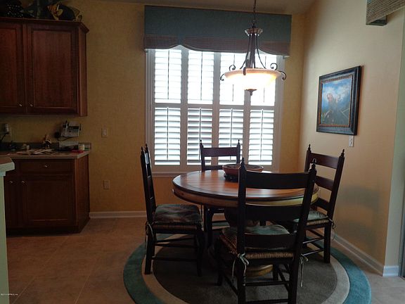 3rd image of 9245 Sunrise Breeze Circle
