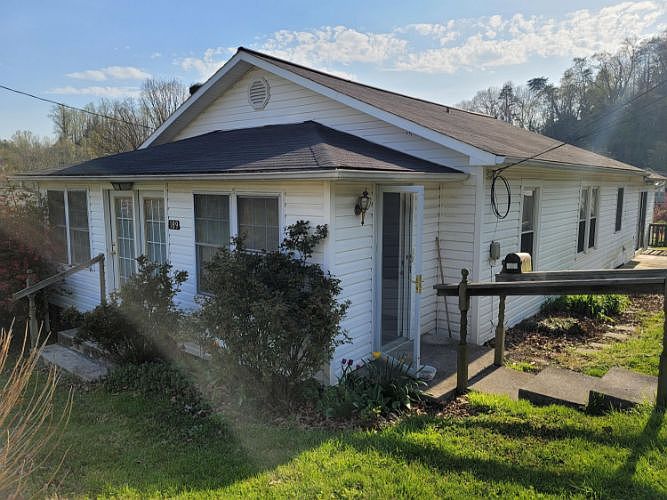 1st image of 189 Blanton Dr