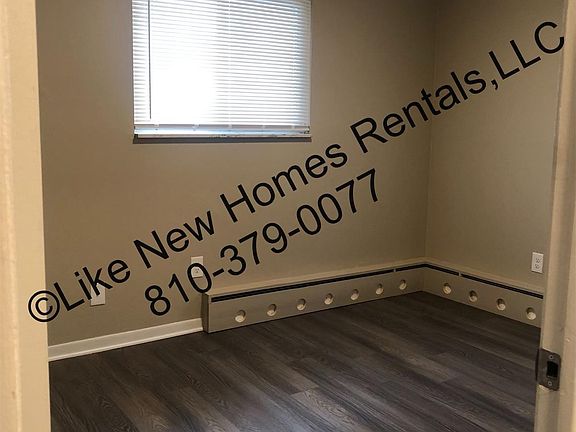 4th image of 434 Edward St #434