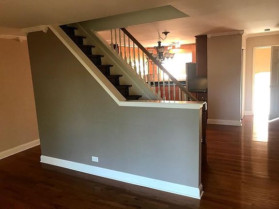 5th image of 547 W Park Ave APT B