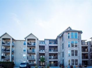 1411 Walkers Line #304, Burlington, ON L7M4P5