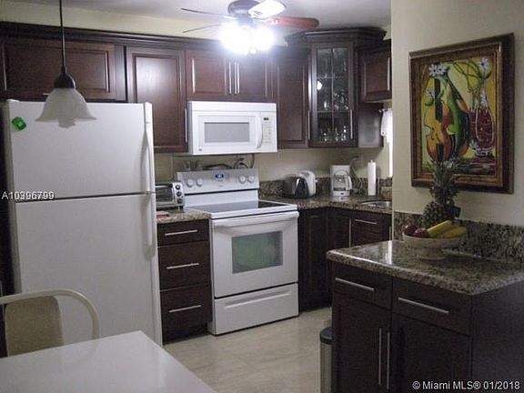 3rd image of 381 S Hollybrook Dr APT 305