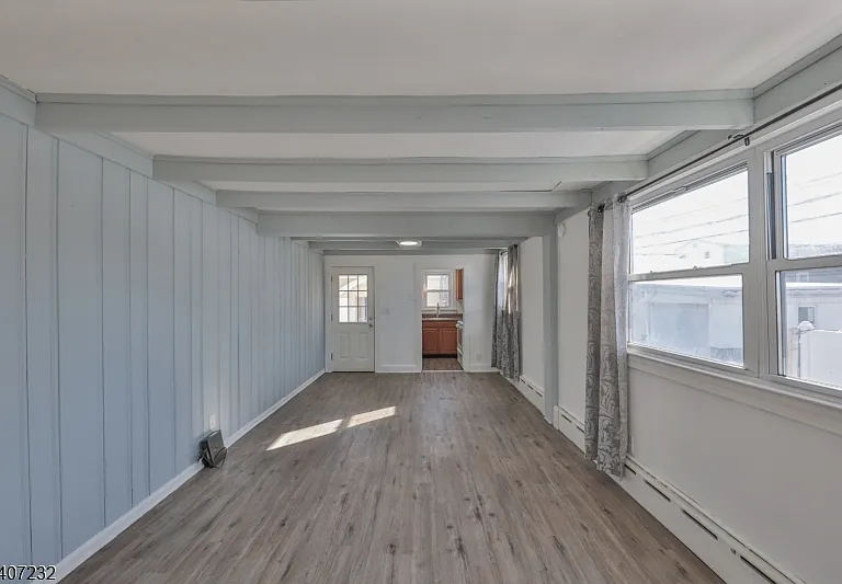 444 James St #B — Photo 9