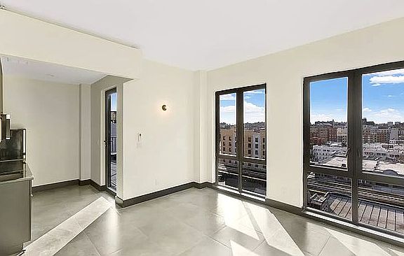 5th image of 1169 Hoe Ave APT 7M