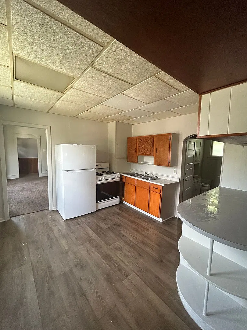 2804 Abbott St. — Photo 4