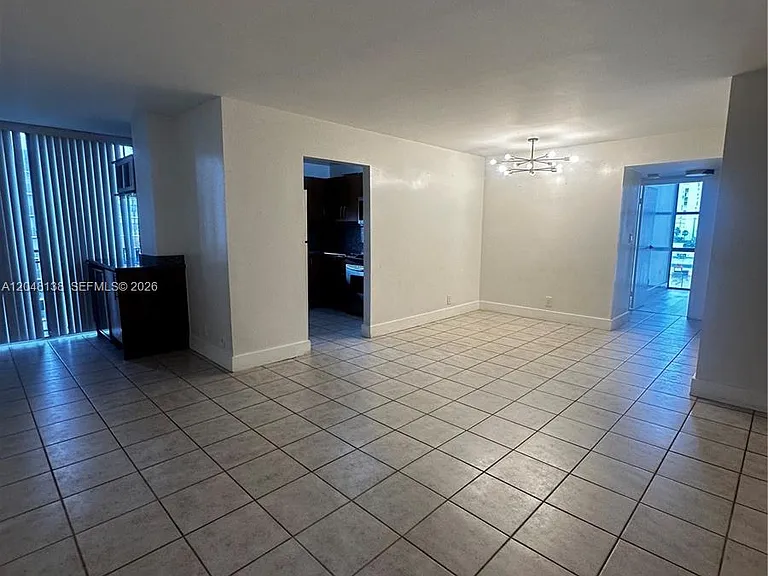 16919 N Bay Rd #710 — Photo 2