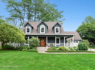 1017 S Division St, Barrington, IL 60010