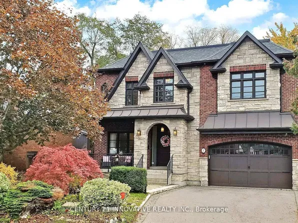 1 Dustan Cres, Toronto, ON M4J 4G4