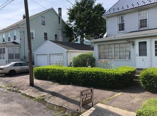 15 E Pine St, Sheppton, PA 18248