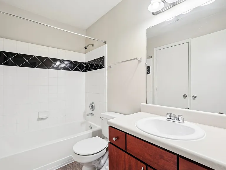 Wesley Place Apartments at Lawrenceville — Photo 21